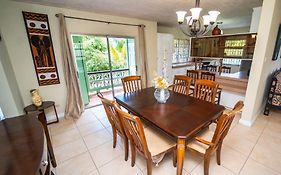 Spacious 3-Bedroom Home - Regency Park