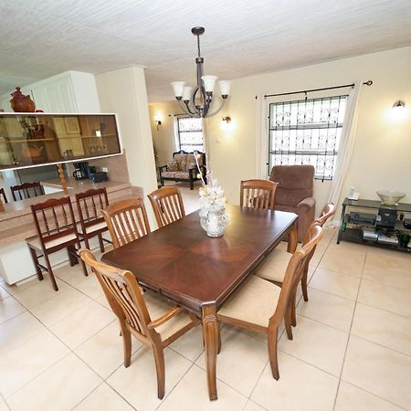 Spacious 3-Bedroom Home - Regency Park Bridgetown Exterior photo
