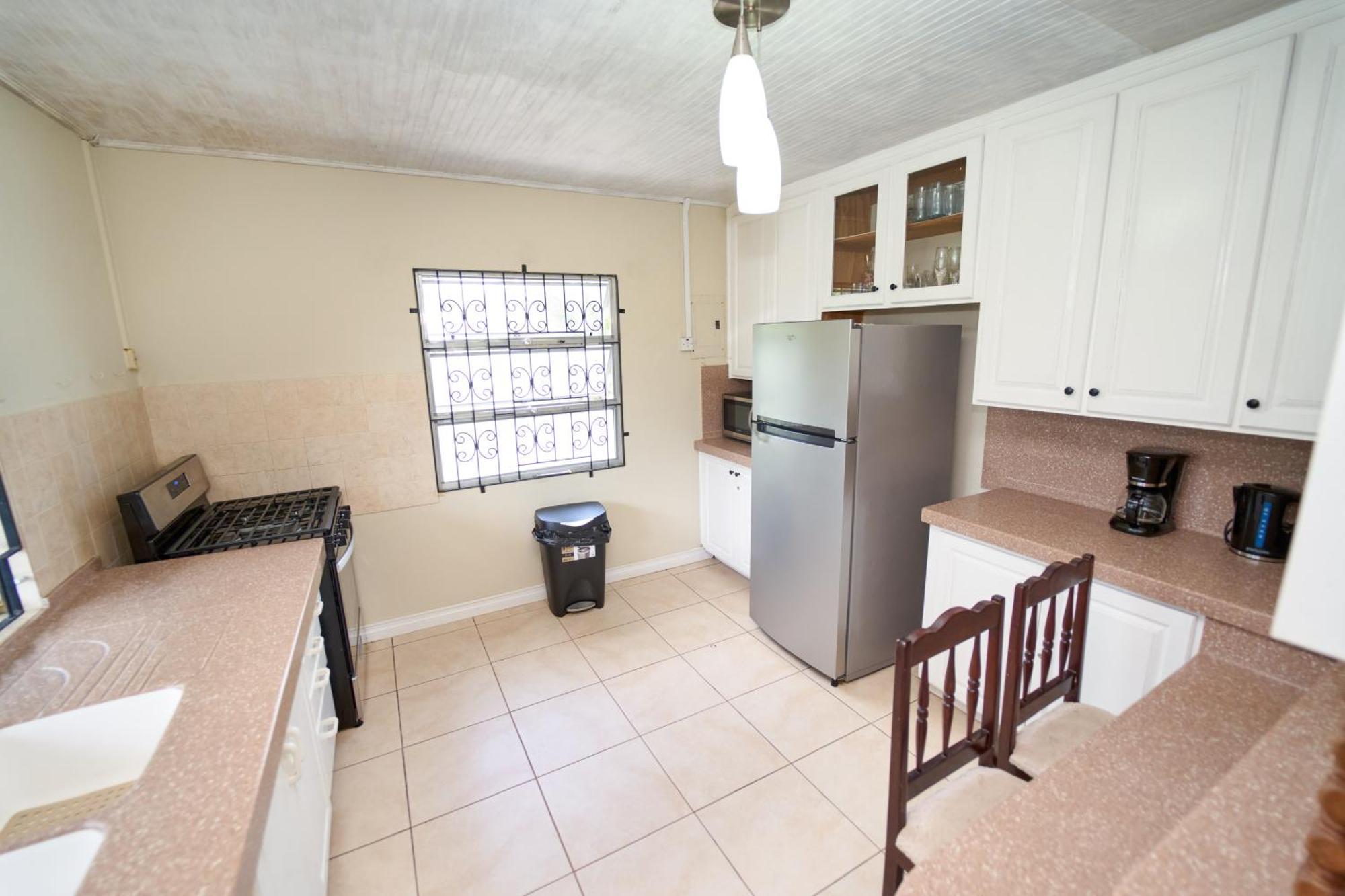 Spacious 3-Bedroom Home - Regency Park Bridgetown Exterior photo