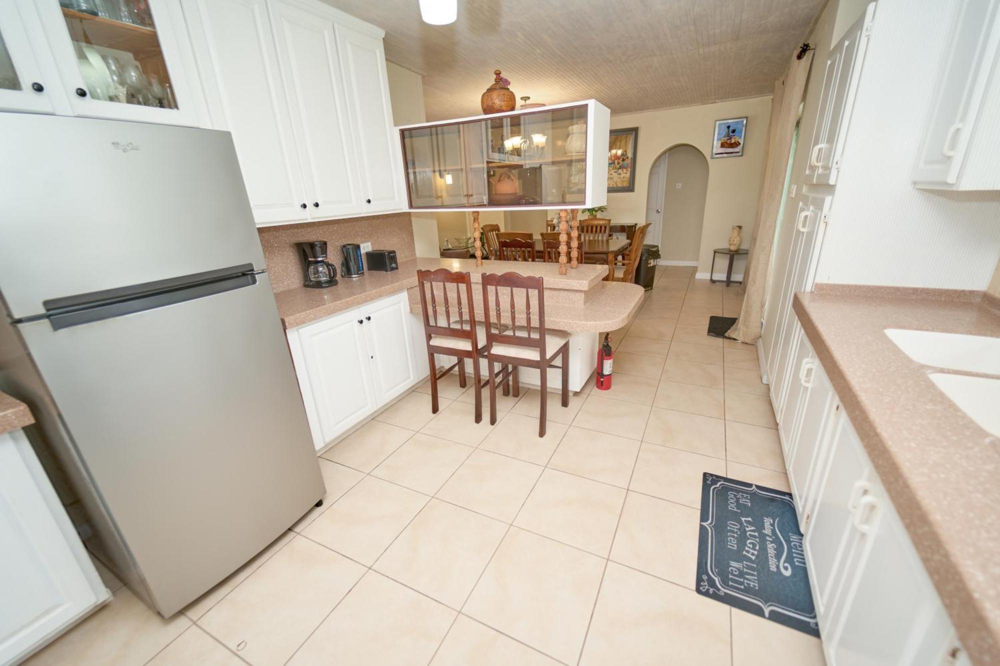 Spacious 3-Bedroom Home - Regency Park Bridgetown Exterior photo